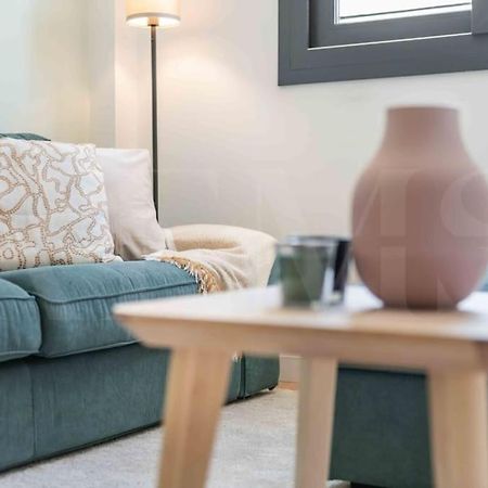 Fresh & Stylish Apartment With Parking By Rems مالقة المظهر الخارجي الصورة